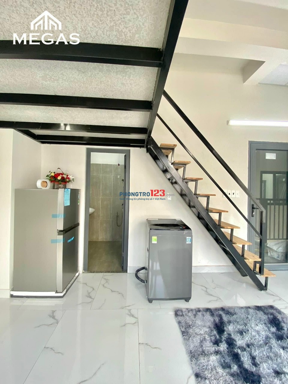 DUPLEX ngay ngã tư hàng xanh mặt tiền ĐBP gần vòng xoay ĐBP giá chỉ 4Xx