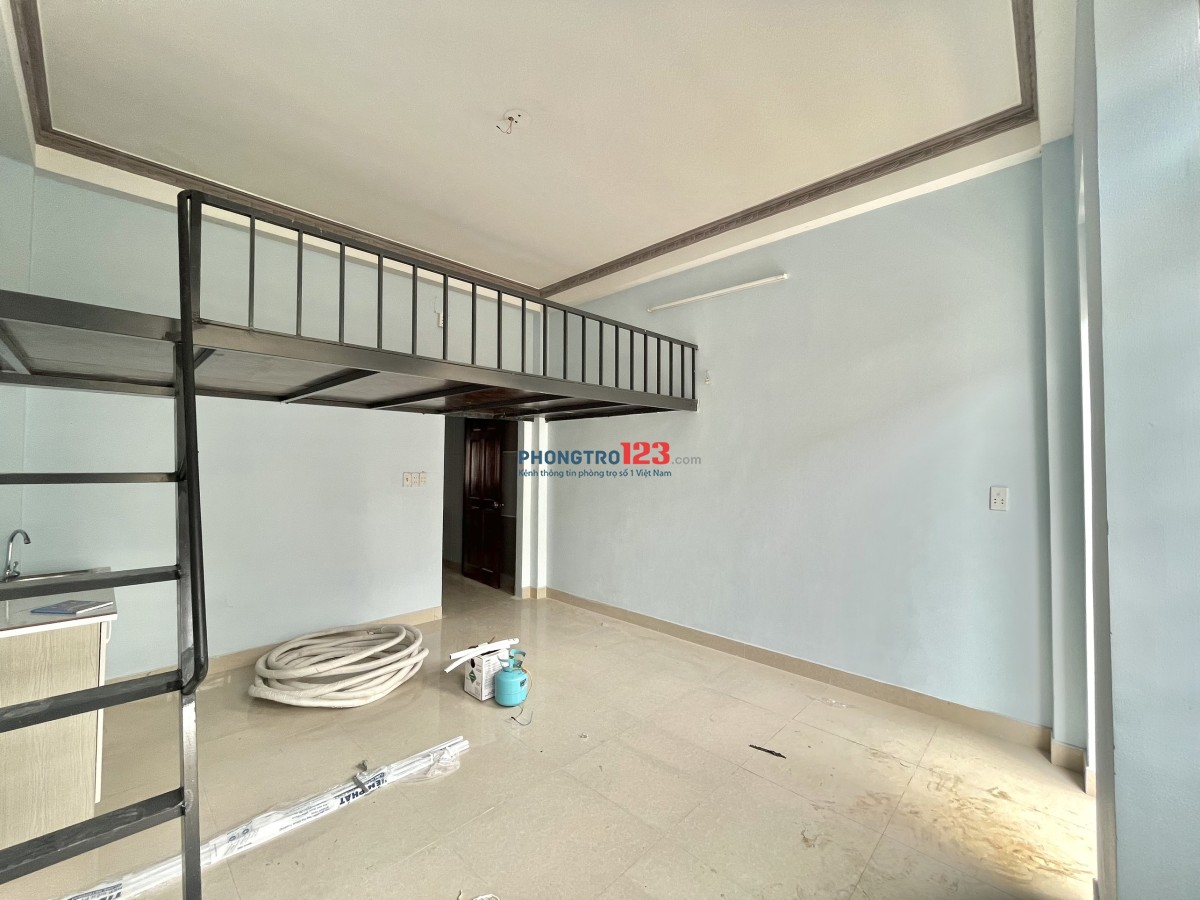 DUPLEX MỚI XÂY BANCONY THOÁNG GẦN CHỢ HẠNH THÔNG TÂY