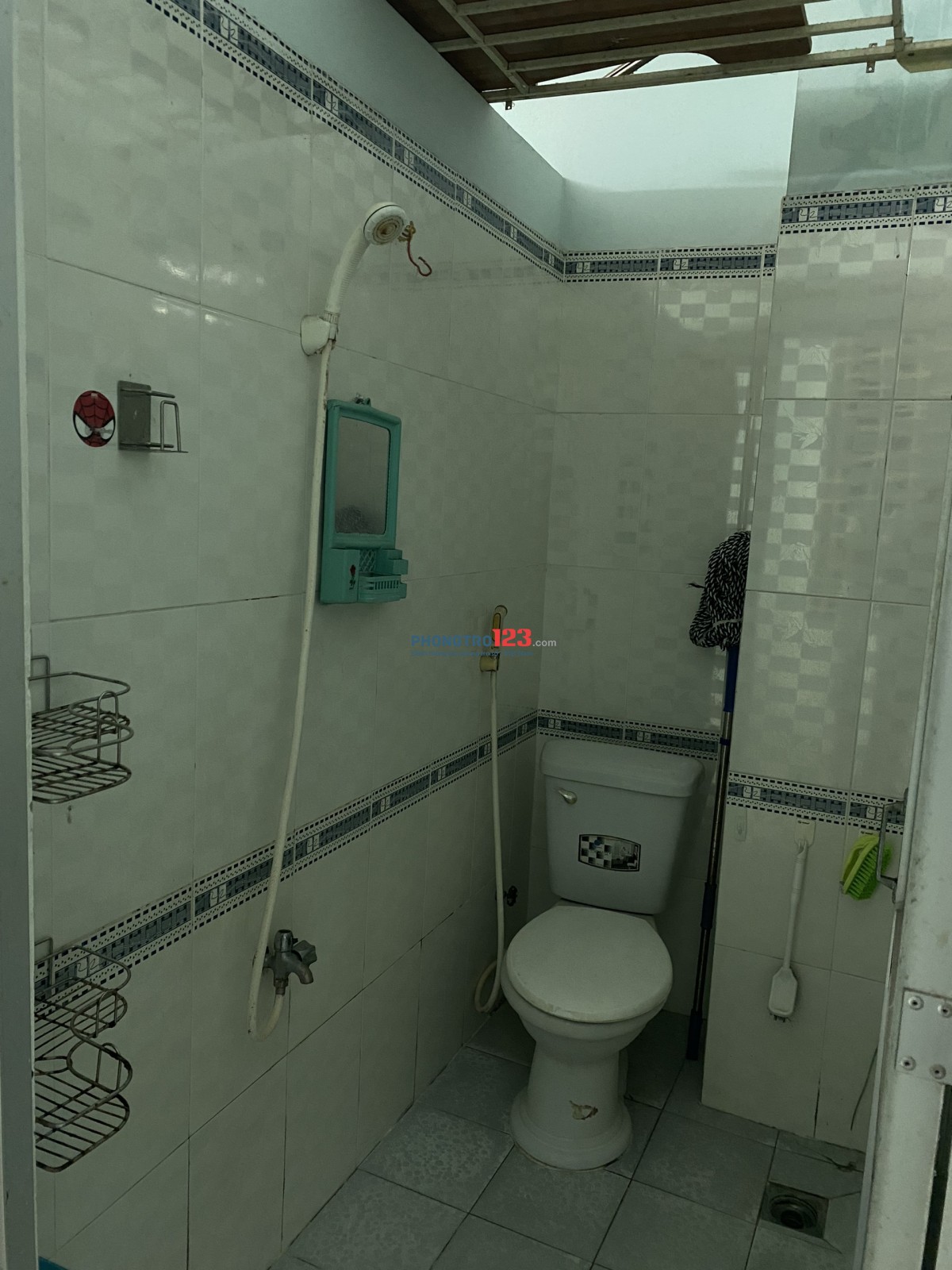 Phòng trọ trống đường Xóm Chiếu cho thuê nhanh giá chỉ 2,8tr/ tháng