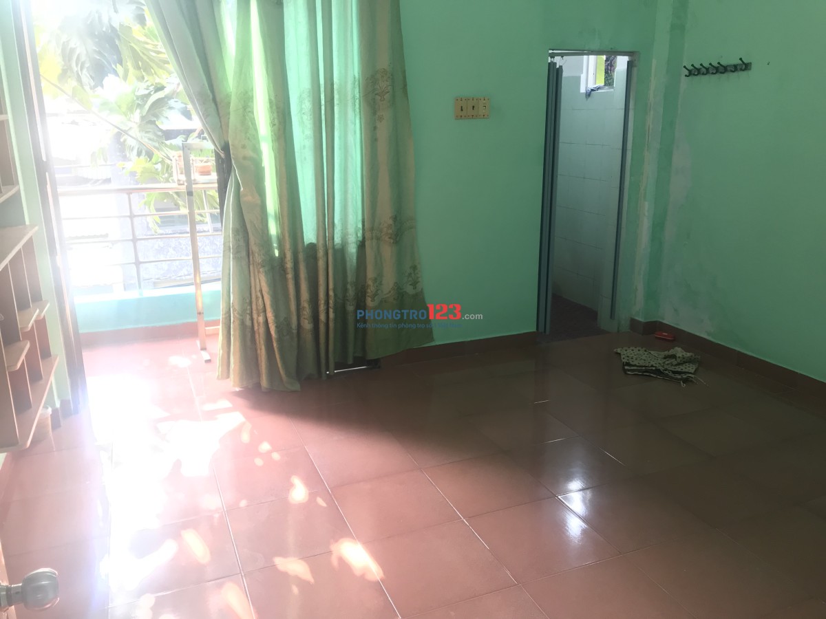 Phòng Trọ Đẹp Có Balcony Giá Rẻ Hoà Bình- Tân Phú