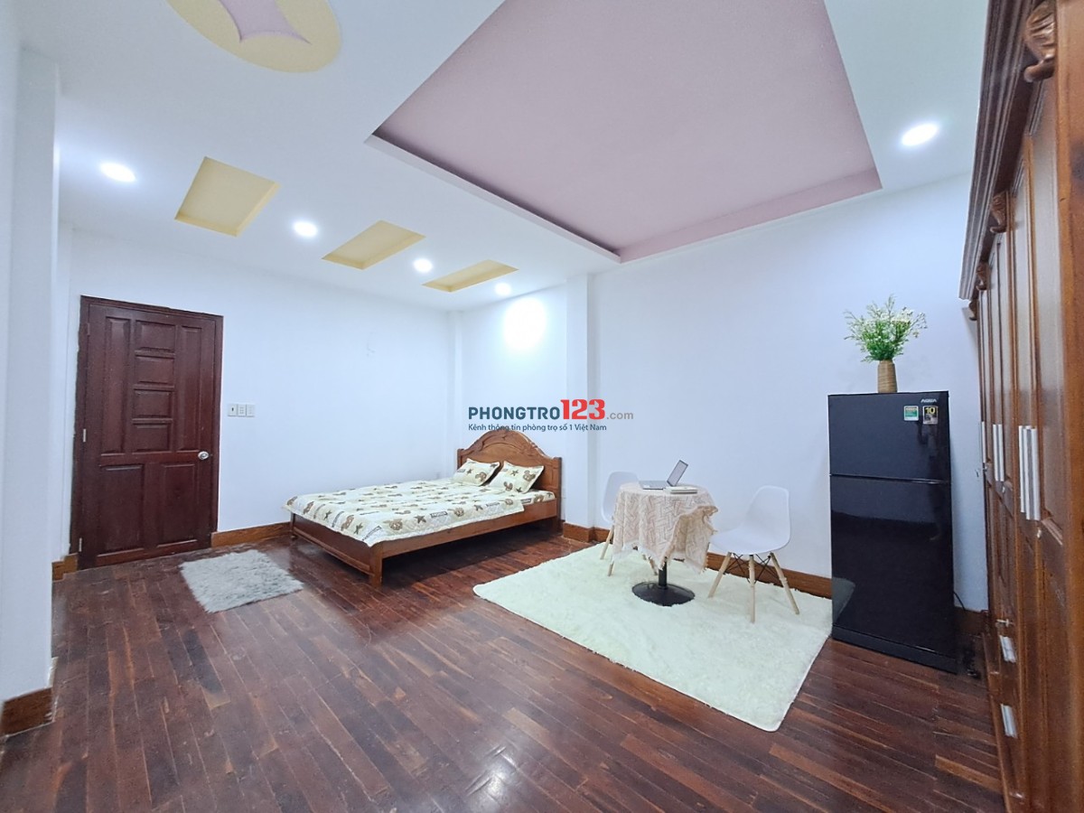 Khai trương Siêu Phẩm Ban Công Thoáng Mát-1PN Bếp riêng đ. Phan Văn Hớn-gần Ngã tư An Sương- ở liền