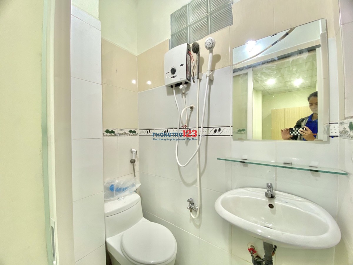Cho thuê phòng mới xây 30m2 + full nội thất, phường 2, Tân Bình