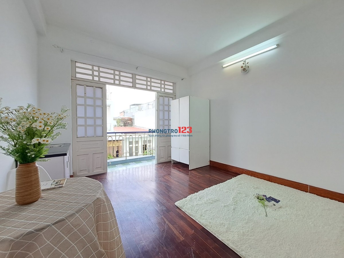 Khai trương Siêu Phẩm Ban Công Thoáng Mát-1PN Bếp riêng đ. Phan Văn Hớn-gần Ngã tư An Sương- ở liền