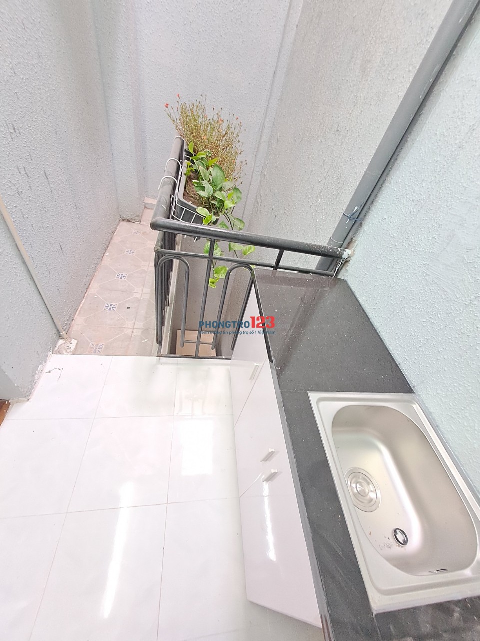 Khai trương Siêu Phẩm Ban Công Thoáng Mát-1PN Bếp riêng đ. Phan Văn Hớn-gần Ngã tư An Sương- ở liền