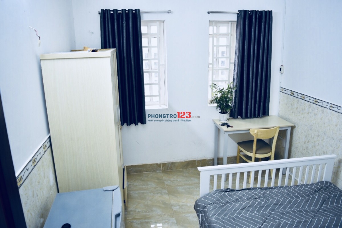 Phòng đầy đủ nội thất ngay trung tâm quận 3 - Ngã 6 Cộng Hòa