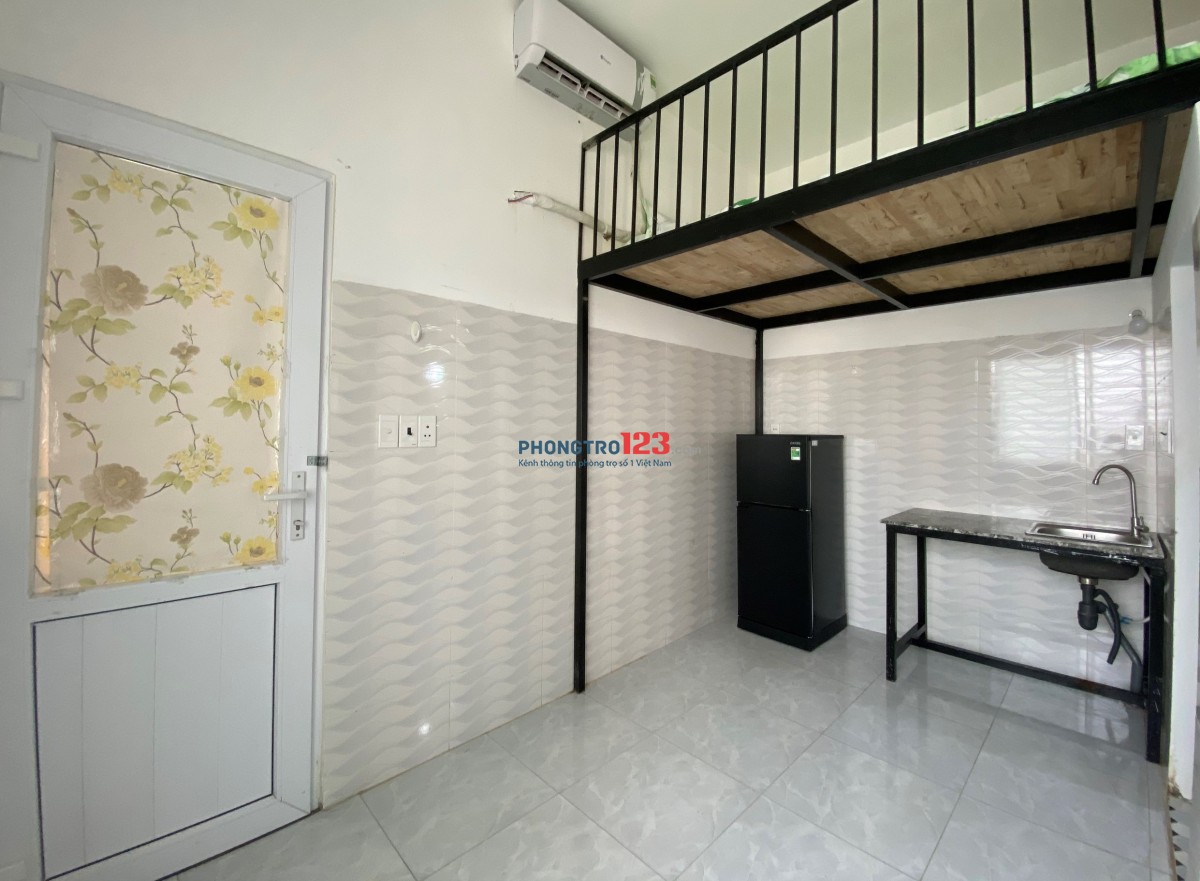 Gác lửng 28m2, nt cơ bản, Khuông Việt. 5' đi CV Đầm Sen, ở được 2, 3 bạn thoải mái