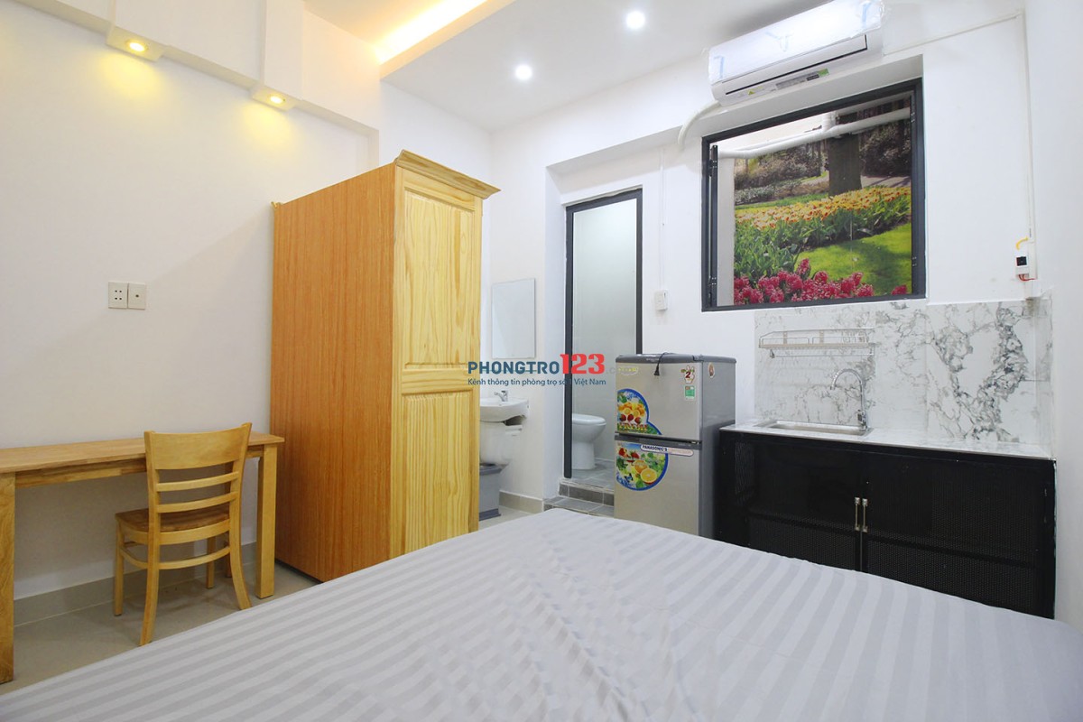 Khu bàu cát - phòng full nội thất - cửa sổ - bếp riêng - giá 4.4tr/th