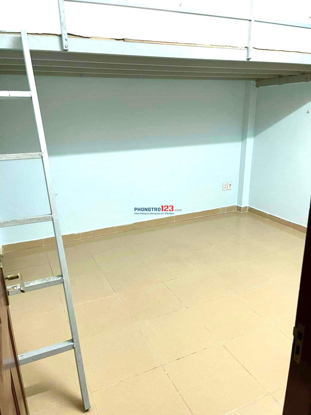 Phòng 35m2 và 16m2 .23h đóng cửa .tuyệt đối yên tĩnh và an ninh