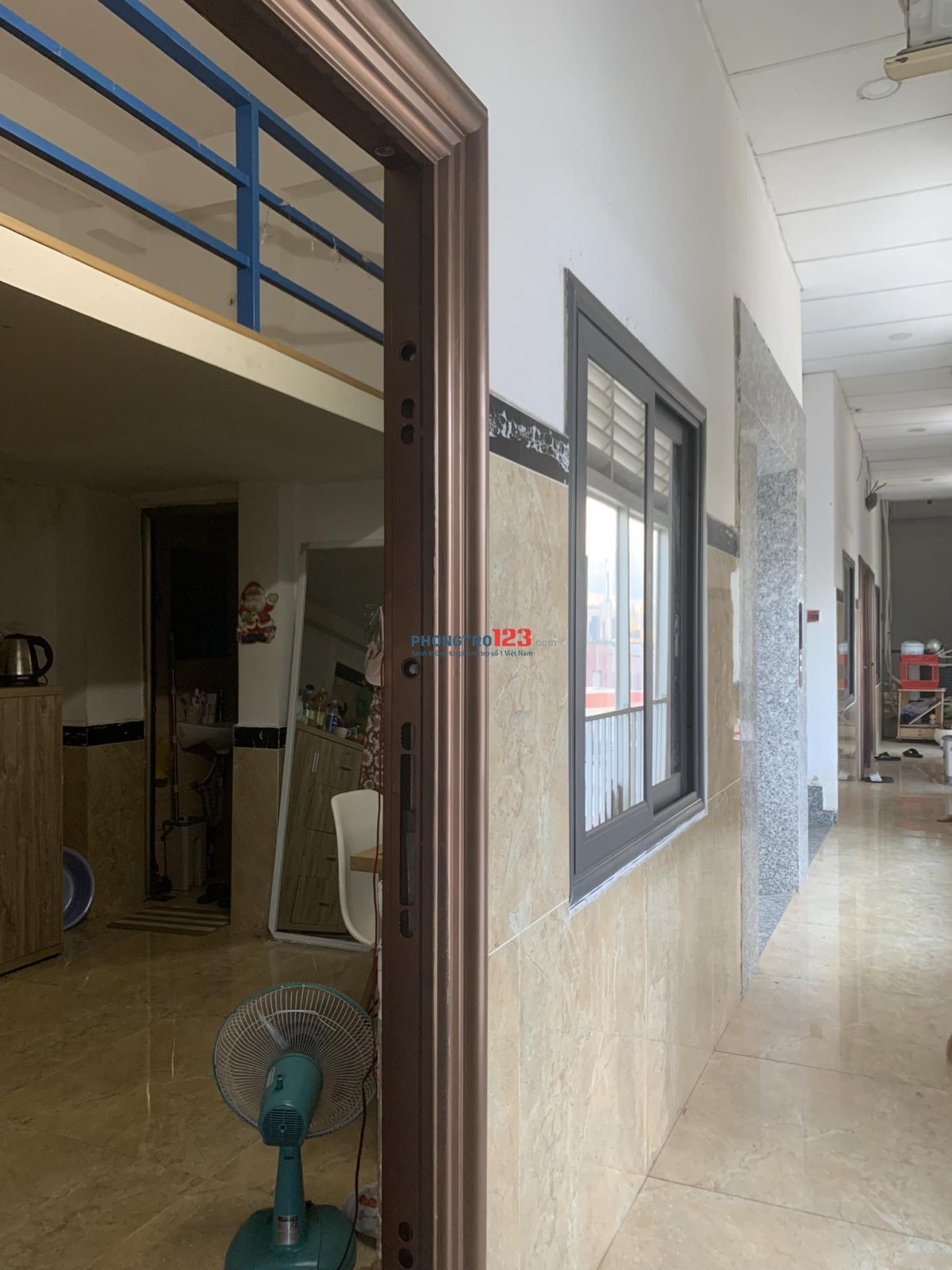 Nhượng phòng trọ full nội thất, mặt tiền Tôn Thất Thuyết, quận 4