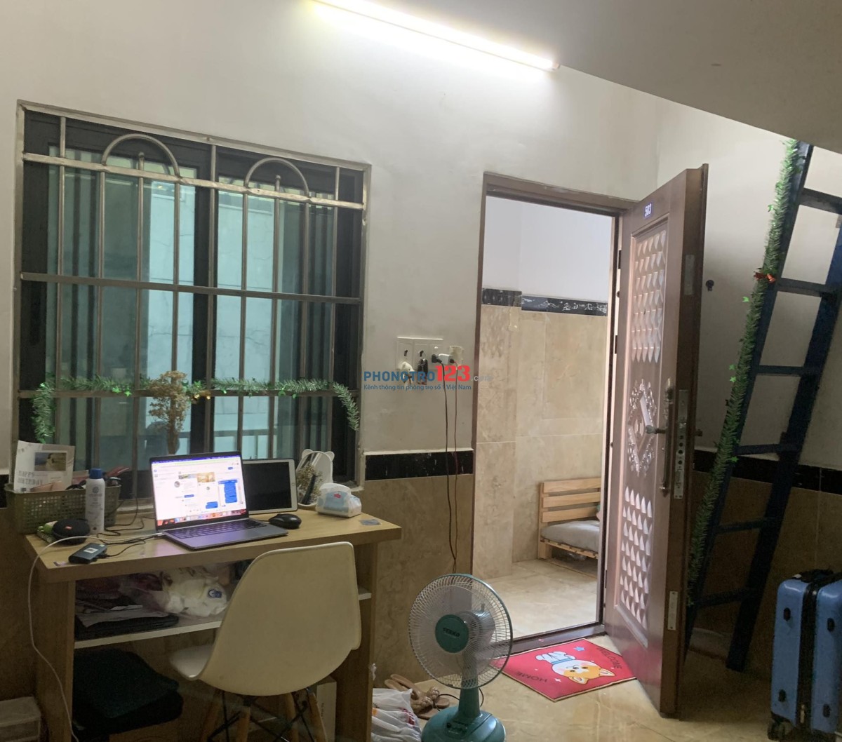 Nhượng phòng trọ full nội thất, mặt tiền Tôn Thất Thuyết, quận 4