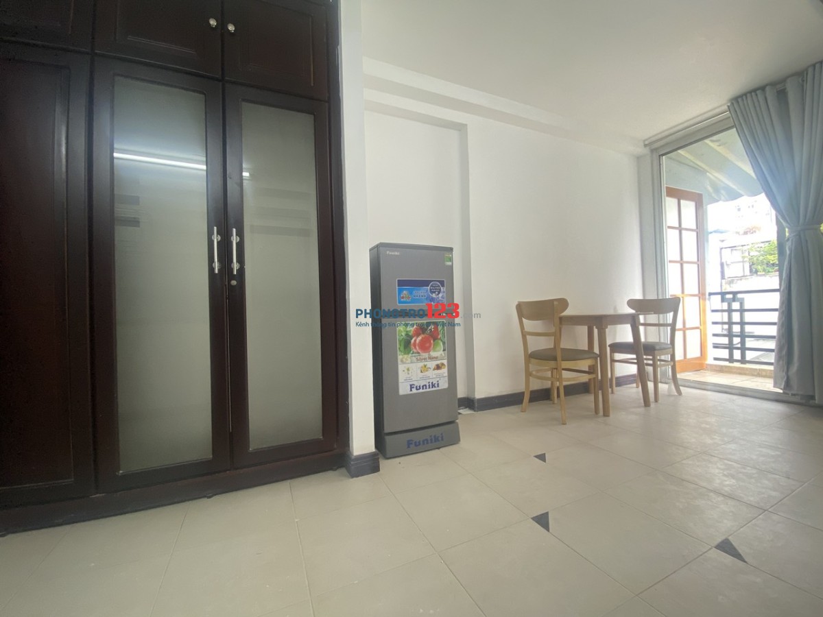 Căn hộ ban công thoáng mát, 1Phòng Ngủ, PK - 224/22 Lý Thường Kiệt, P.14, Q.10 (Đối diện nhà thi đấu Phú Thọ).