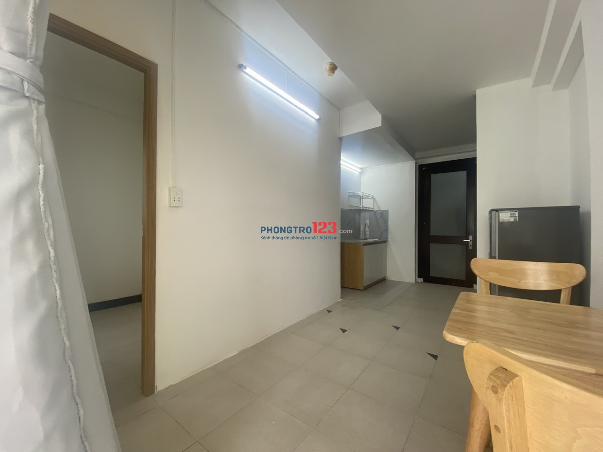 Căn hộ ban công thoáng mát, 1Phòng Ngủ, PK - 224/22 Lý Thường Kiệt, P.14, Q.10 (Đối diện nhà thi đấu Phú Thọ).