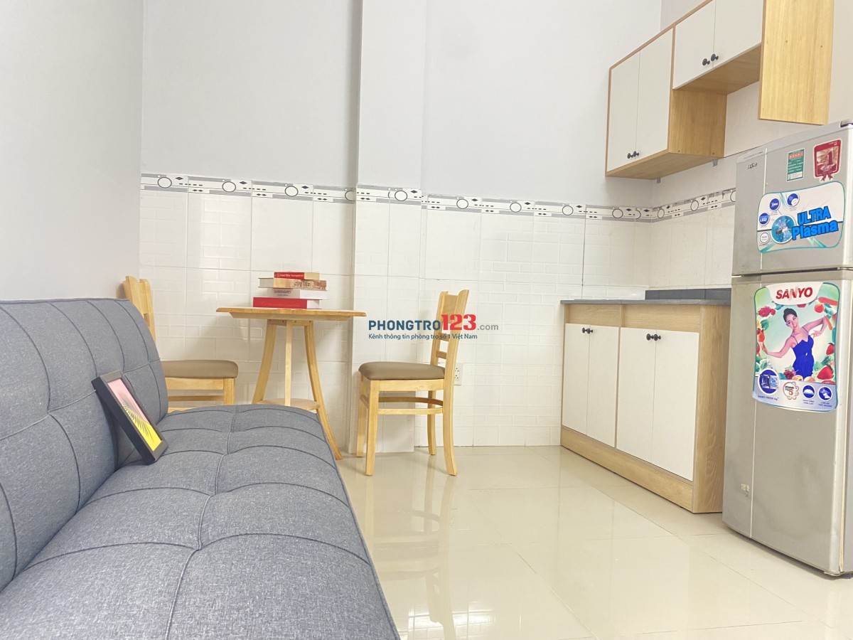 cho thuê Căn hộ 1PN bếp tách Tân Định Quận 1 35m2 Thang Máy Ban Công Full Nội Thất- Máy giặt Riêng