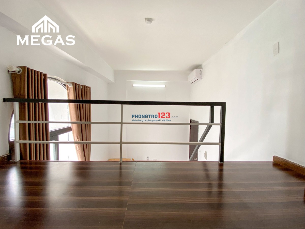 DUPLEX BAN CÔNG FULL NỘI THẤT Q7 gần trung tâm Q1, Q4