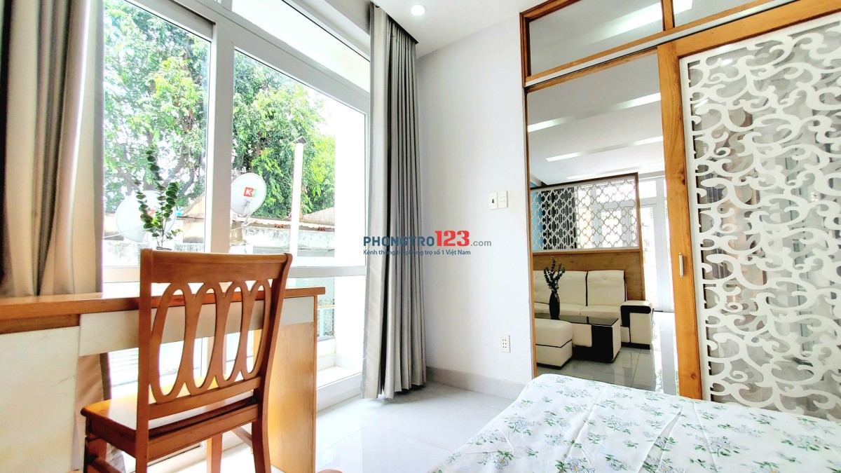 Căn Hộ 2 PN Ban Công Full Nội Thất Mới 100% Ngay Cầu Lê Văn Sỹ