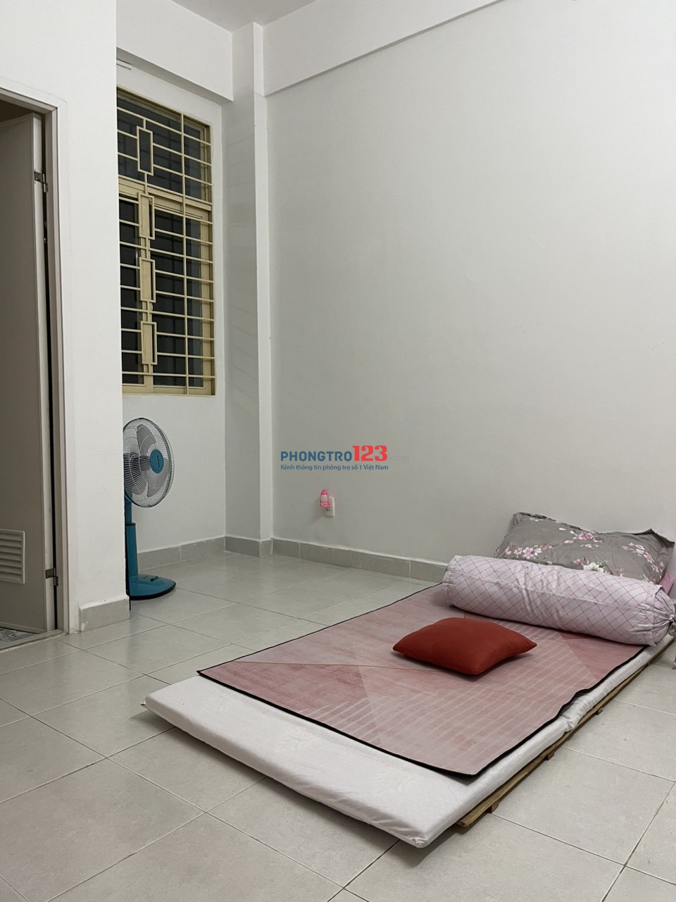 Tìm người ở ghép Chung cư B1, đường Trường Sa, Bình Thạnh