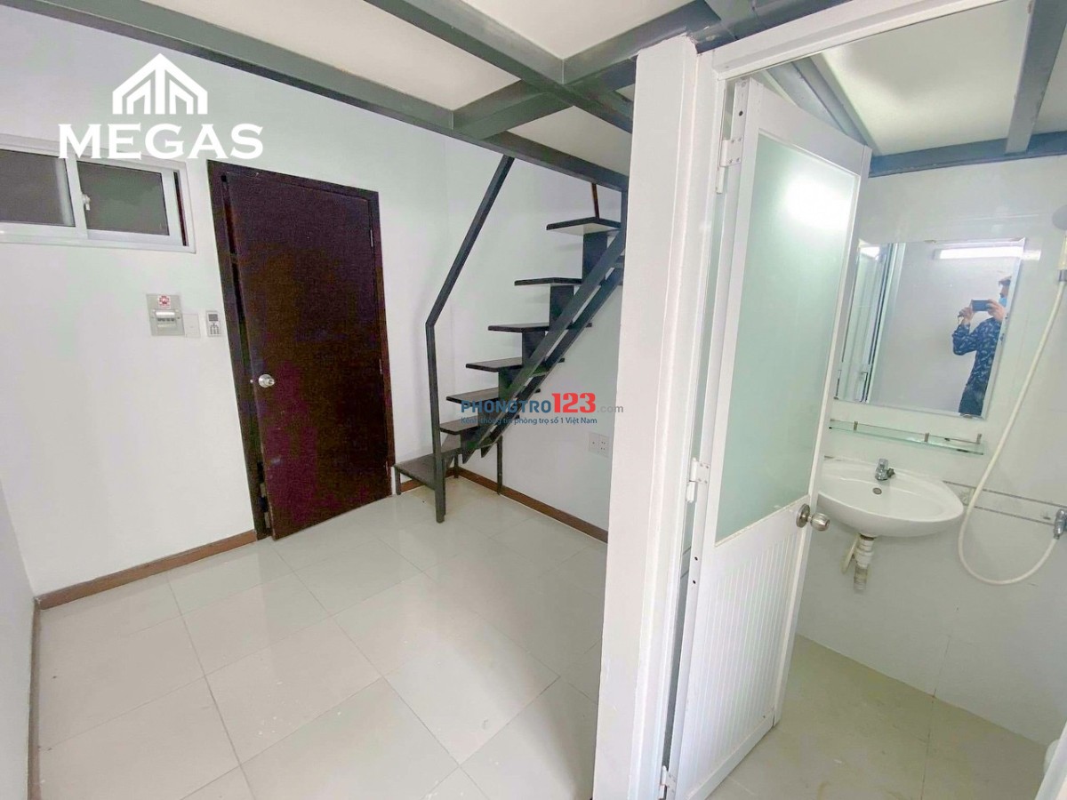 Siêu phẩm DUPLEX - cửa sổ đón gió- giá rẻ - giờ giấc tự do