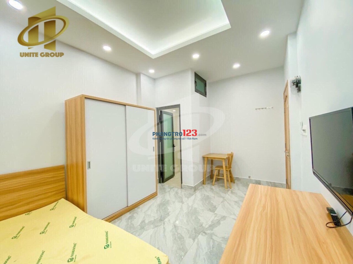  Căn Hộ Studio Full Nội Thất Như Hình_ Có Ban Công _ Gần Bến Xe Miền Đông 