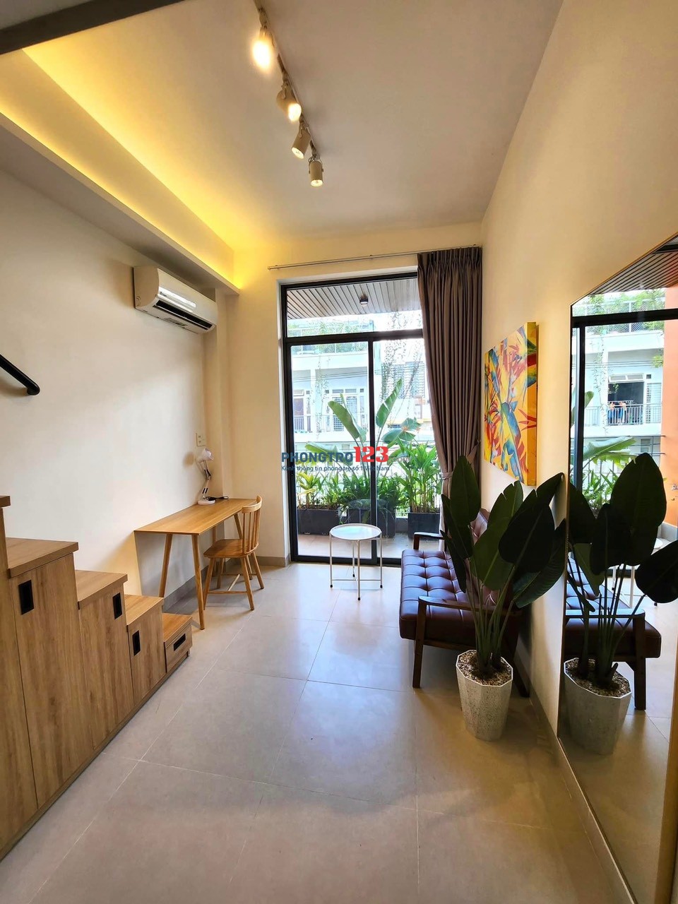 DUPLEX full nội thất bancol to gần Ecogreen, Crescent mall, cách UFM chỉ 5 phút