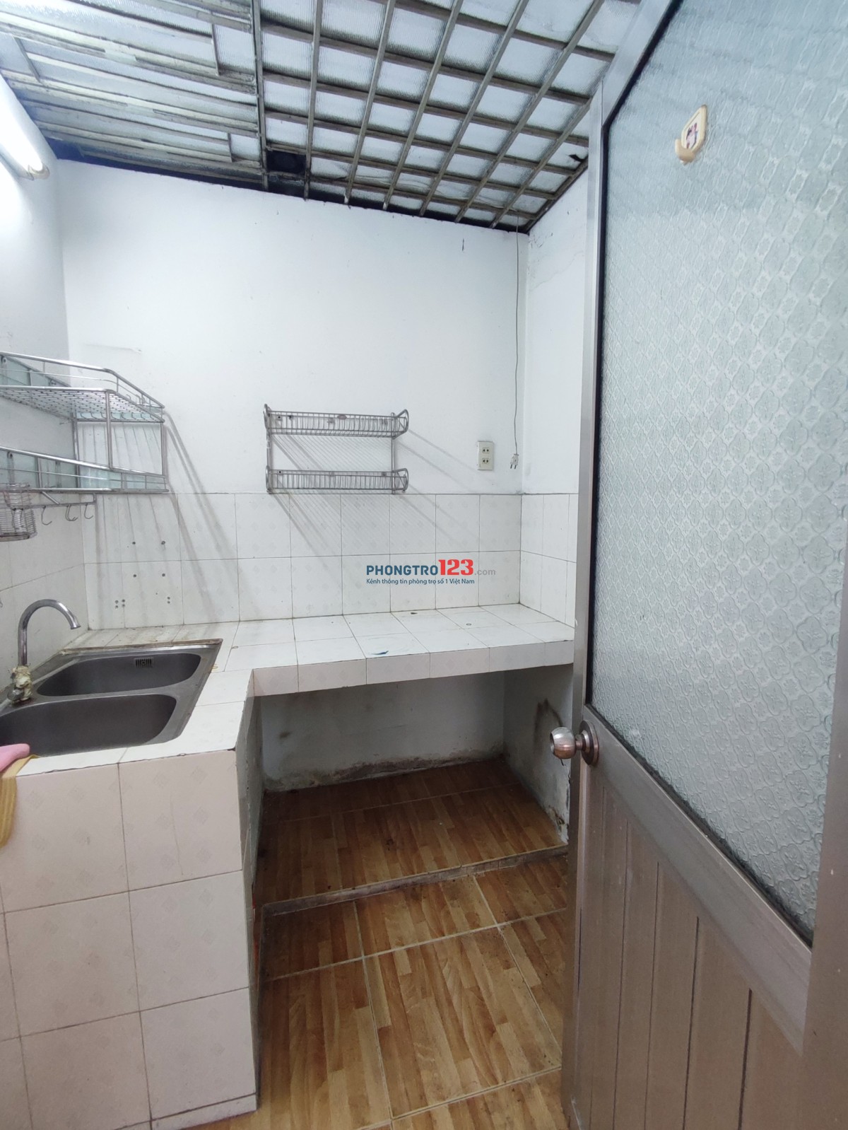 Phòng trọ DT 25m2 - Giá rẻ Q. Bình Thạnh