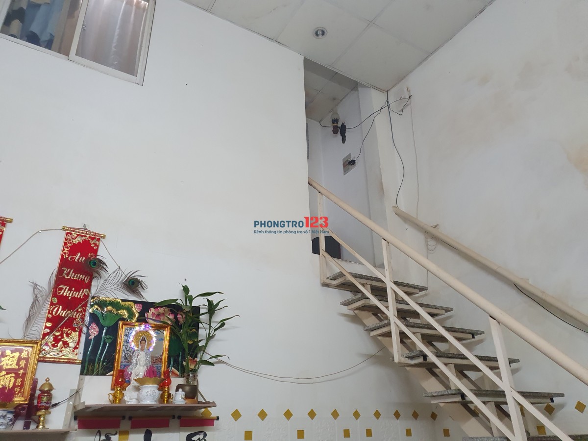 Nhà nguyên căn cho thuê ,full nội thất, gần chợ