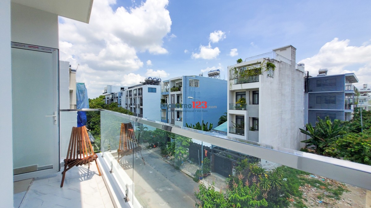 Chill Home cho thuê căn hộ ban công mới xây full nội thất đường Phạm Hùng ngay quận 8