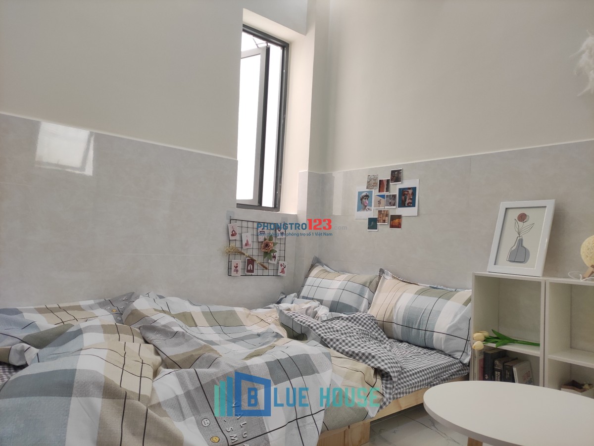 Cho thuê căn hộ tách bếp_2 cửa sổ thoáng mát_đường Phạm Văn Bạch_view sân bay