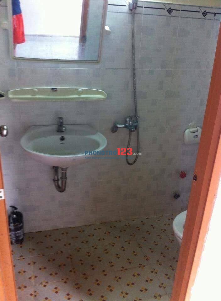 Phòng trọ có gác lửng, toilet riêng, ban công thoáng mát, sạch sẽ, giờ giấc tự do