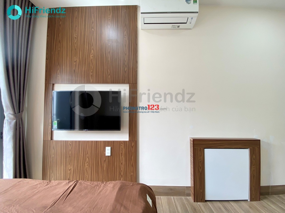 CHDV mới Xây Dựng, full nội thất cao cấp, có Ban Công lớn