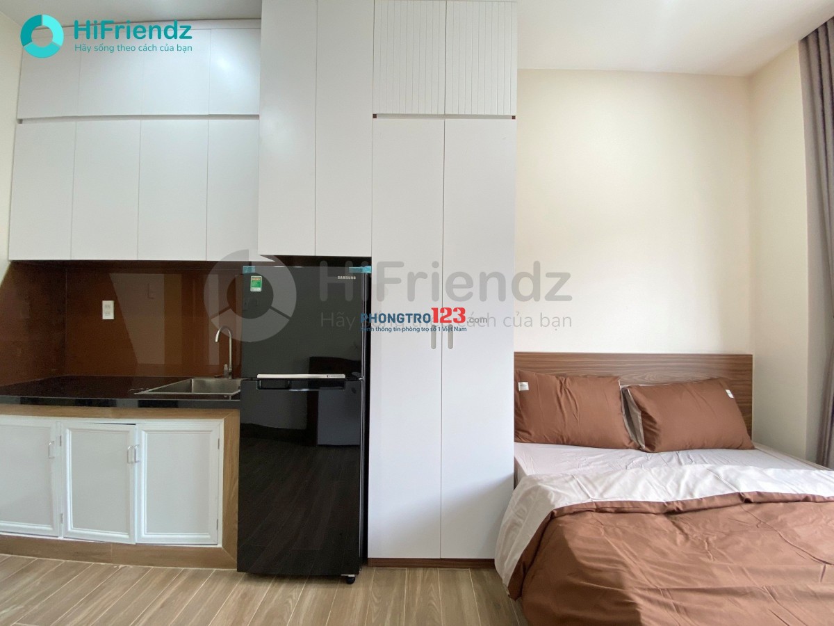 CHDV mới Xây Dựng, full nội thất cao cấp, có Ban Công lớn