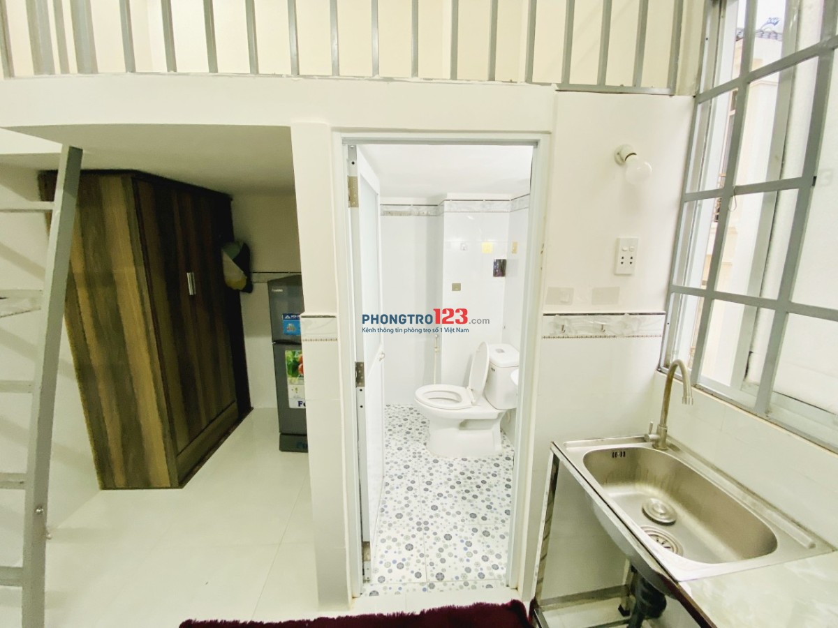 Phòng trọ có gác_Full nội thất_Bancol ngay cầu Hoàng Hoa Thám