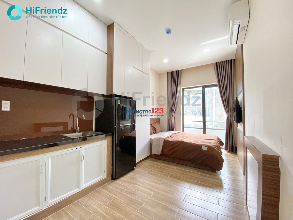 CHDV mới Xây Dựng, full nội thất cao cấp, có Ban Công lớn
