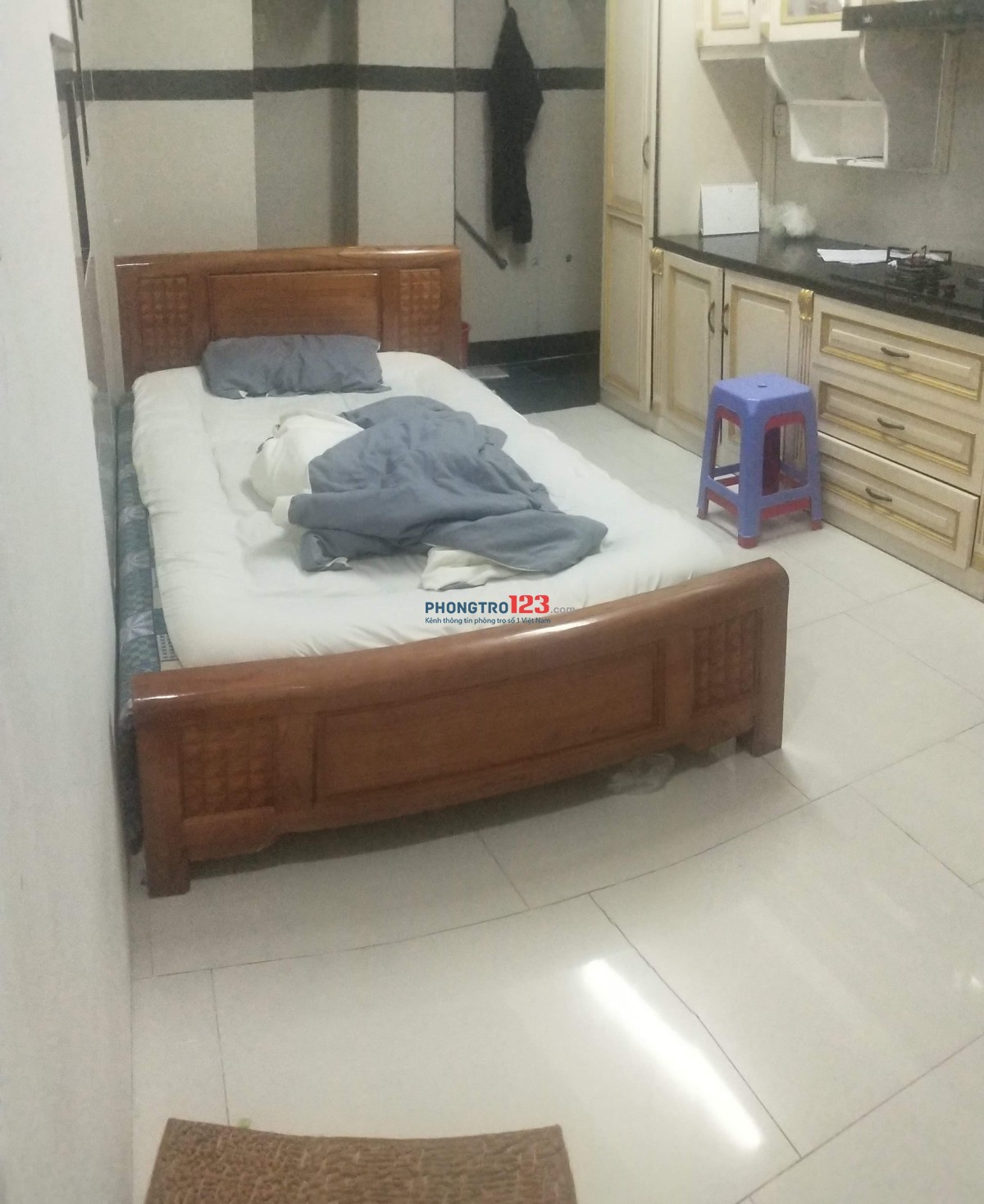 Phòng 3 triệu dưới trệt full đồ. Tôn Thất Thuyết. P16. Q4