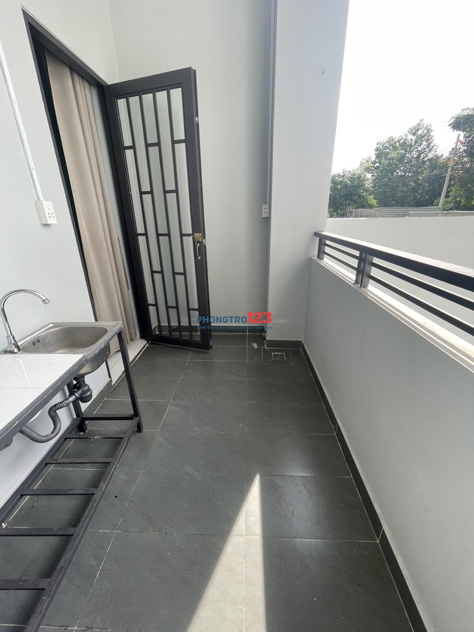 Phòng trọ Full nội thất ban công giá rẻ Bùi Minh Trực , P5 , Quận 8