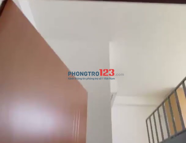 Cho thuê duplex mới 100% full nt, đầy đủ tiện nghi, cửa sổ. Khách dọn vào là ở luôn. Gần Lotte, Rmit