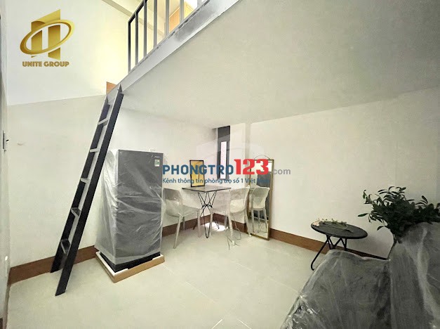 Cho thuê duplex mới 100% full nt, đầy đủ tiện nghi, cửa sổ. Khách dọn vào là ở luôn. Gần Lotte, Rmit