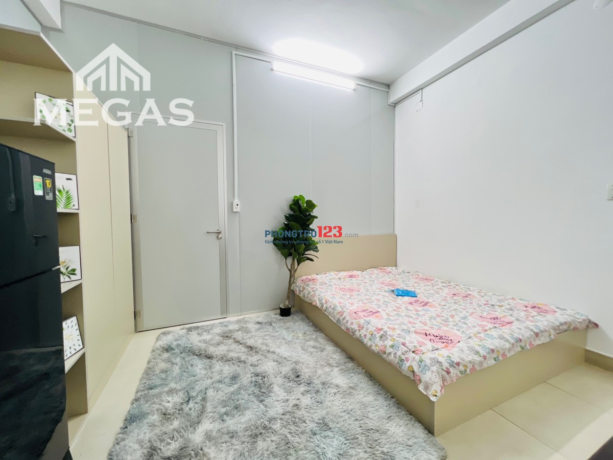 CHDV Full nội thất mới 100% ngay cầu Hoàng Hoa Thám - Cộng Hoà