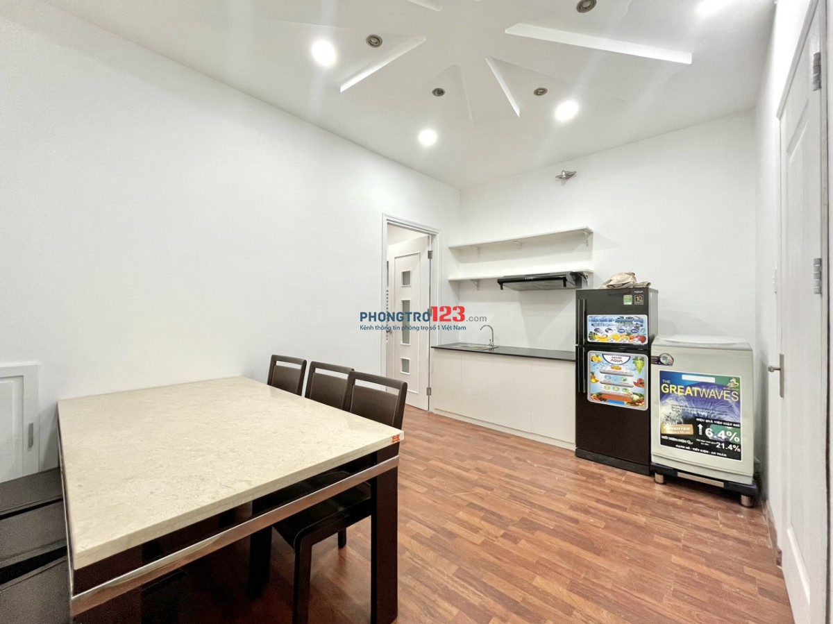 Cho thuê căn hộ 90m2 cao cấp Full nội thất tại Nguyễn Công Trứ, ngay Chợ Bến Thành, Trung tâm Q1