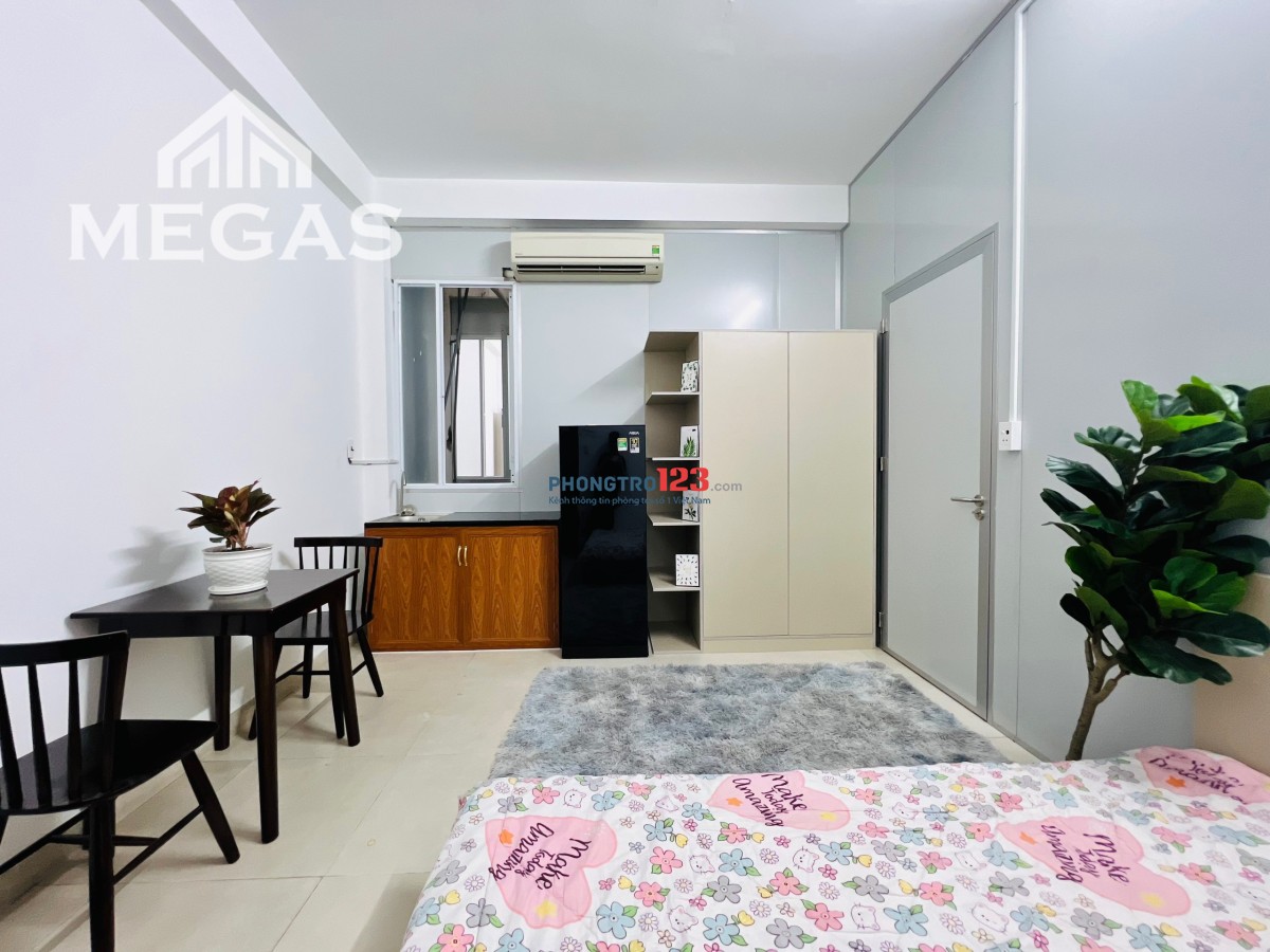 CHDV Full nội thất mới 100% ngay cầu Hoàng Hoa Thám - Cộng Hoà
