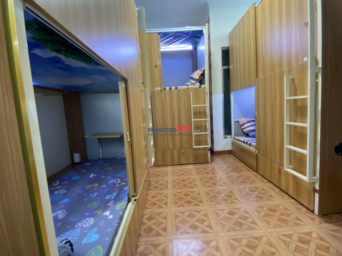 Sleep Box có cửa khóa 1 người ở giá rẻ đưòng Cộng Hòa , P.13 , Quận Tân Bình