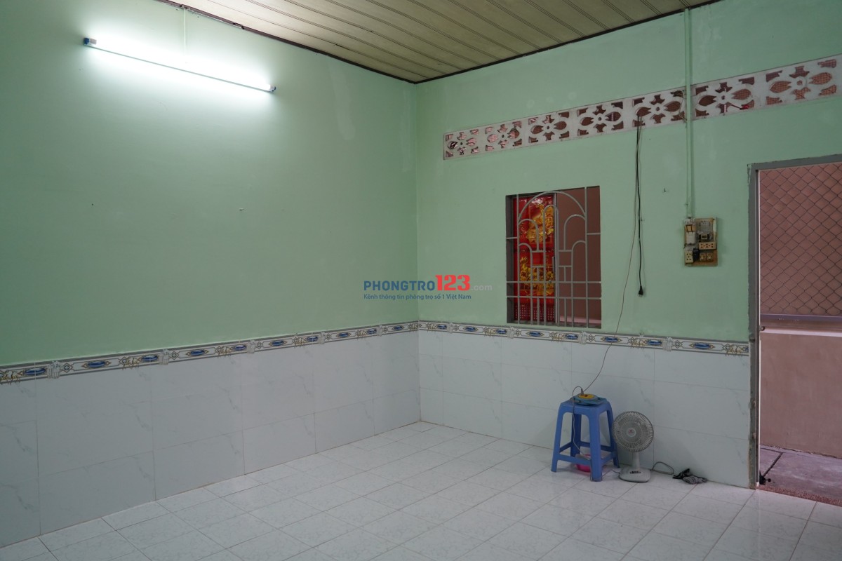 Cho thuê phòng giá cực rẻ sát bên c viên văn hóa Gò Vấp, đồng hồ điện riêng.