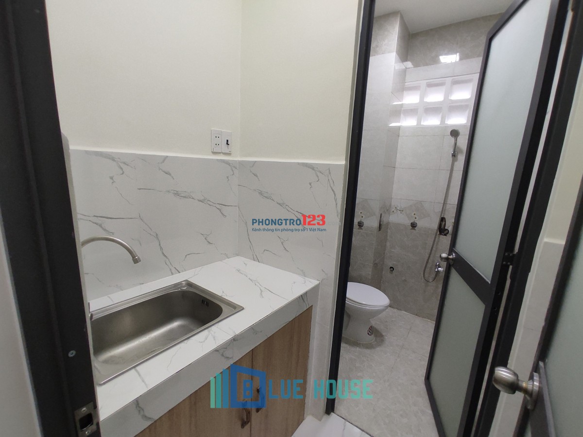 Cho thuê căn hộ tách bếp_2 cửa sổ thoáng mát_đường Phạm Văn Bạch_view sân bay