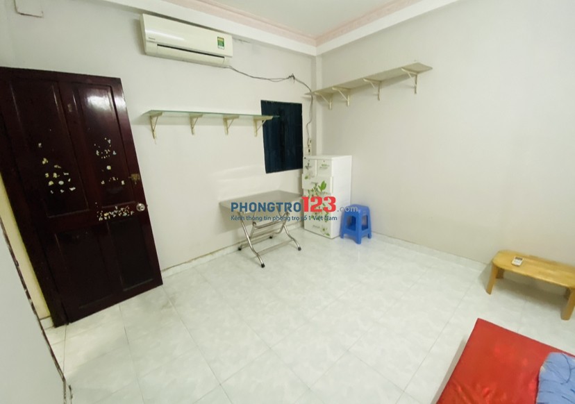 Phòng trọ giá rẻ quận 1 đối diện UBND phường