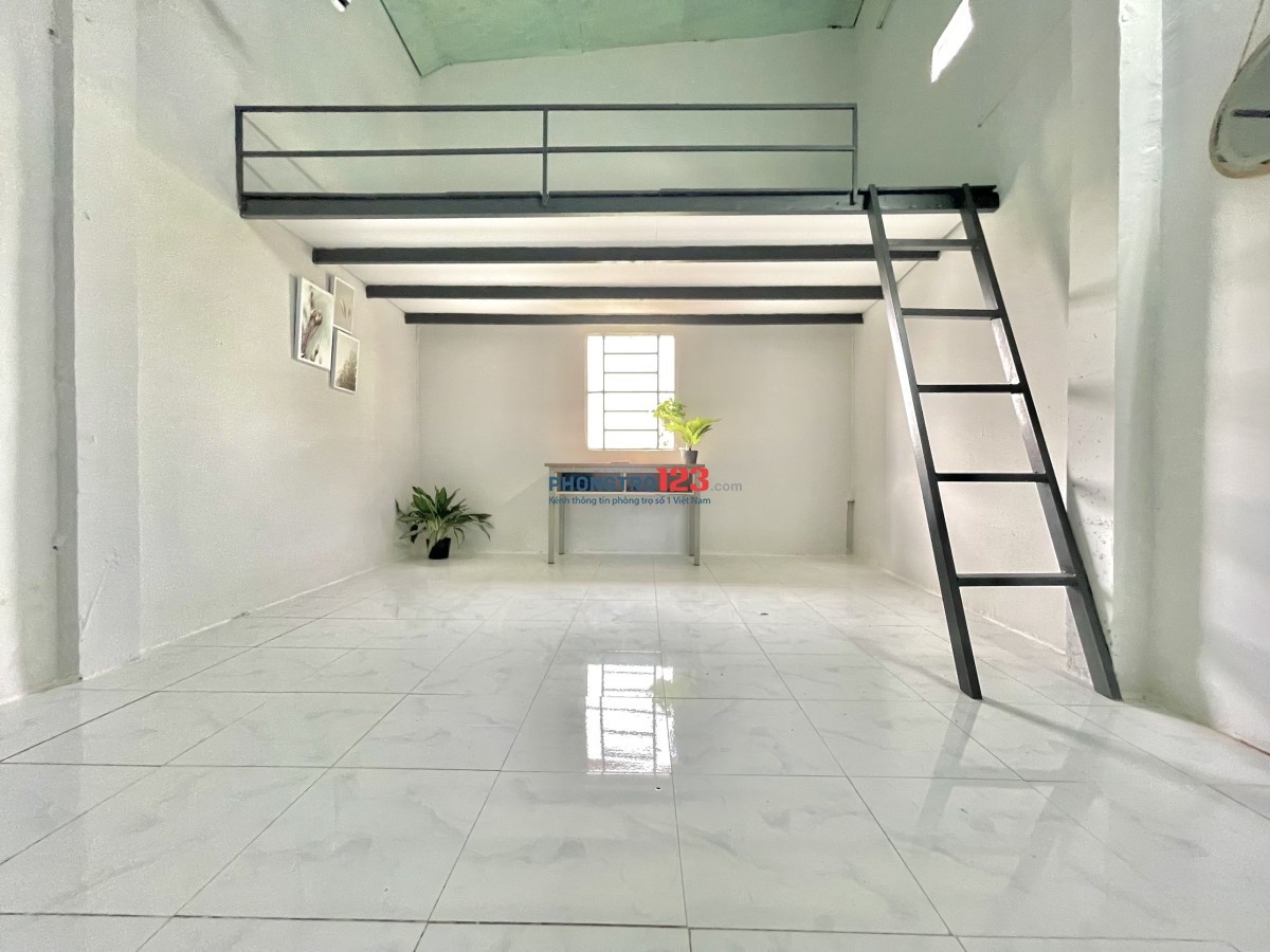 Cho thuê phòng có gác giá chỉ từ 2.800.000 SÁT AEON TÂN PHÚ
