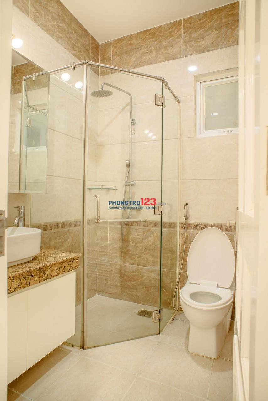 Căn hộ một phòng ngủ tách bếp full nội thất Trần Đình Xu Quận 1