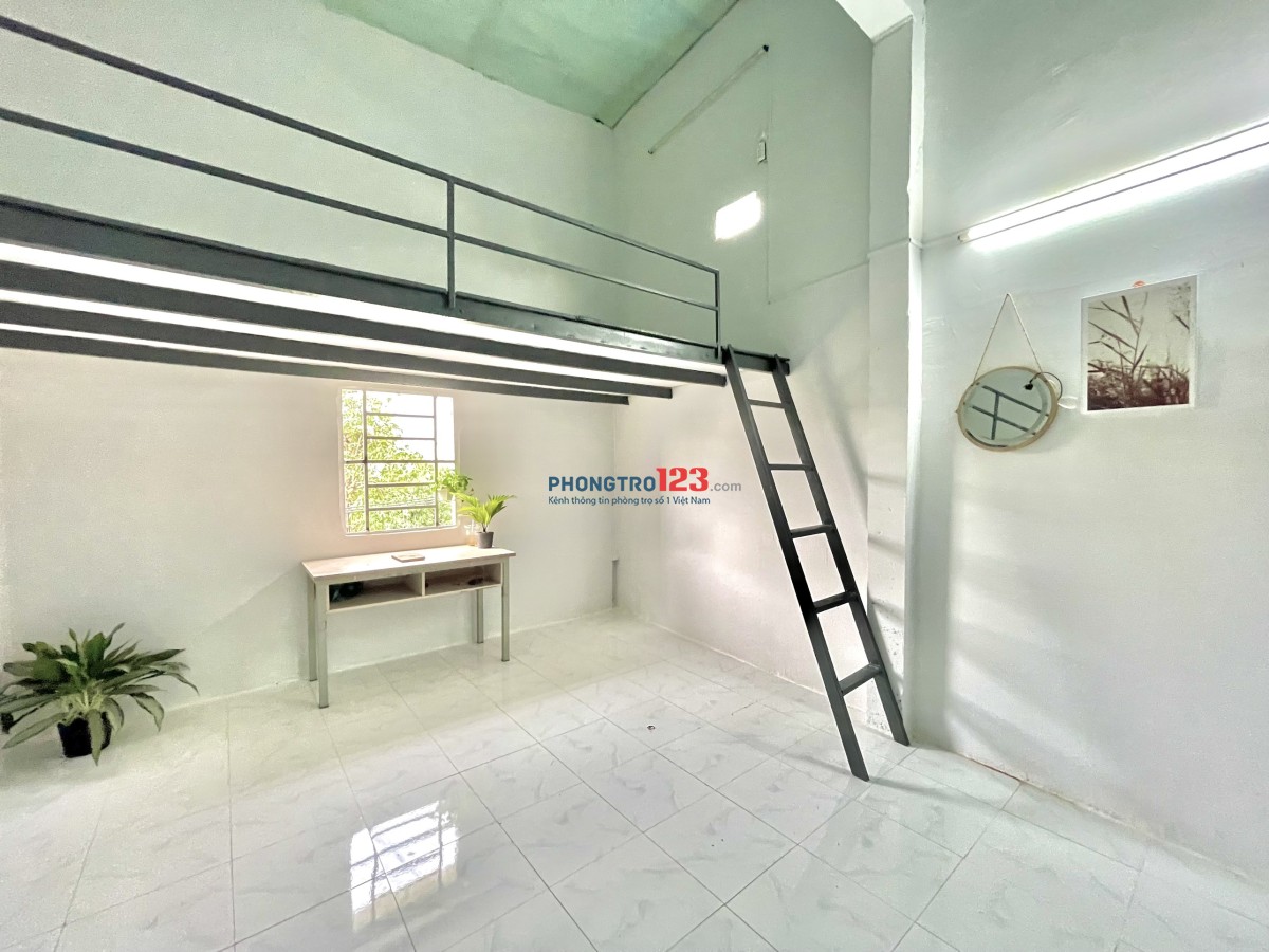 Cho thuê phòng có gác giá chỉ từ 2.800.000 SÁT AEON TÂN PHÚ