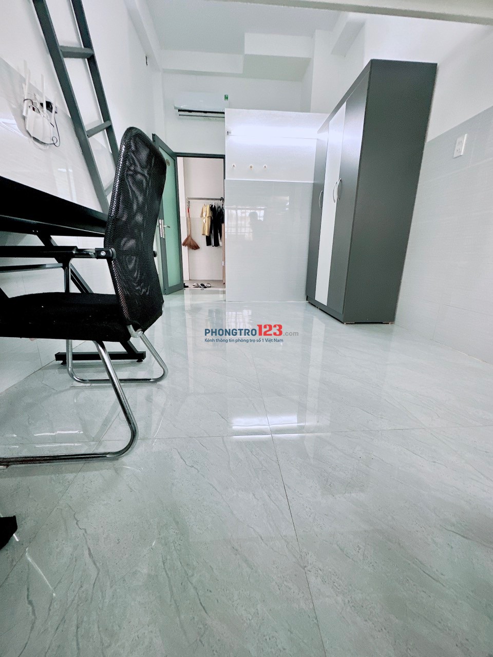 PHÒNG TRỌ GIÁ SIÊU RẺ CHO SINH VIÊN - MỚI 100% NGAY CỔNG TRƯỚC ĐẠI HỌC VĂN LANG