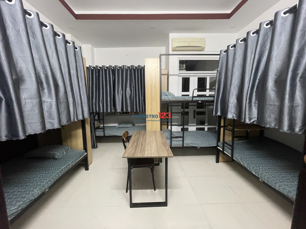KTX MỚI KHAI TRƯƠNG GẦN NGAY ĐHSPKT - ĐH NGÂN HÀNG -TRỌN GÓI CHỈ 1TR300