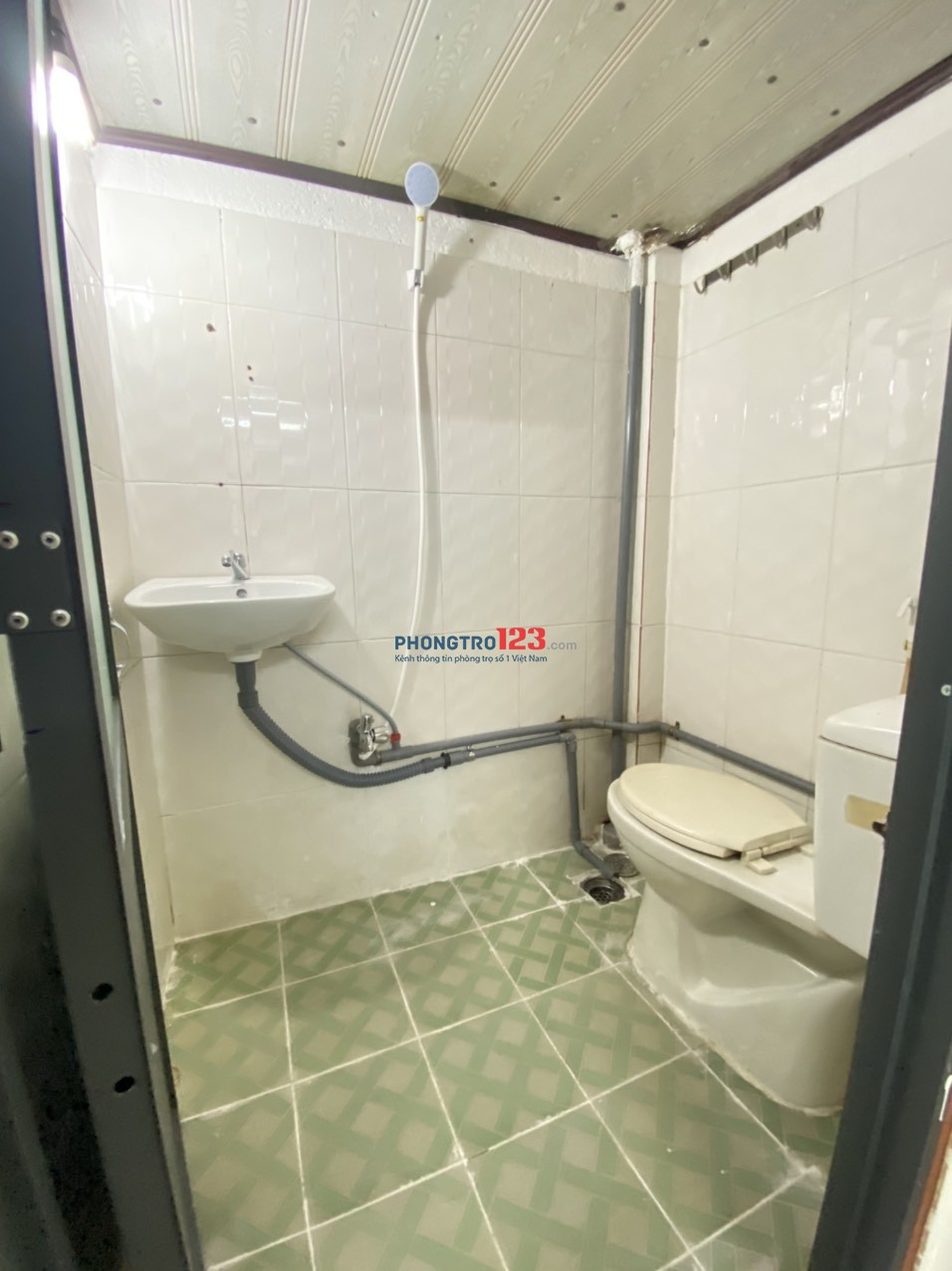 Phòng trọ sinh viên ngay cầu HOÀNG HOA THÁM