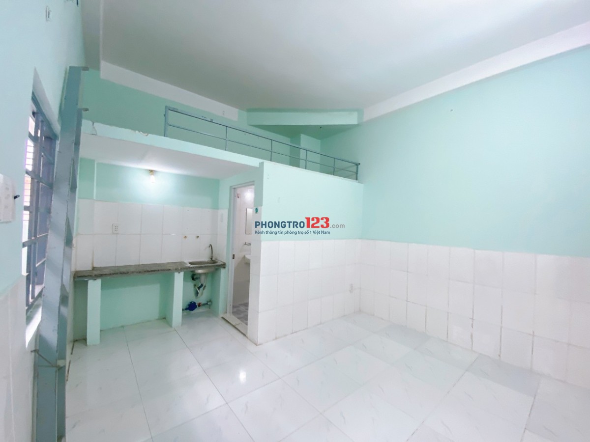 CĂN HỘ DUPLEX Cửa sổ thoáng, không giới hạn người ở, quận Bình Thạnh